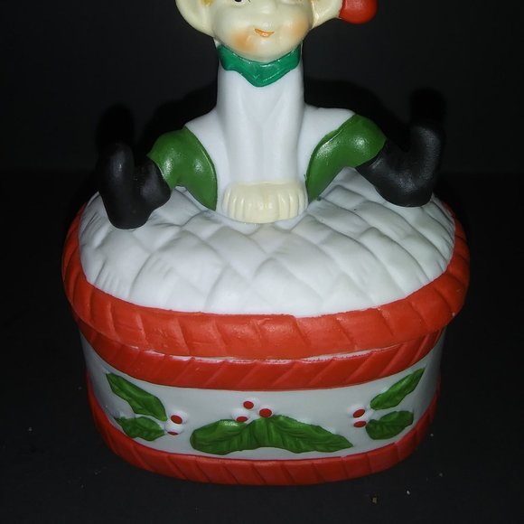 Elf on a trinket box too cute - Picture 3 of 15